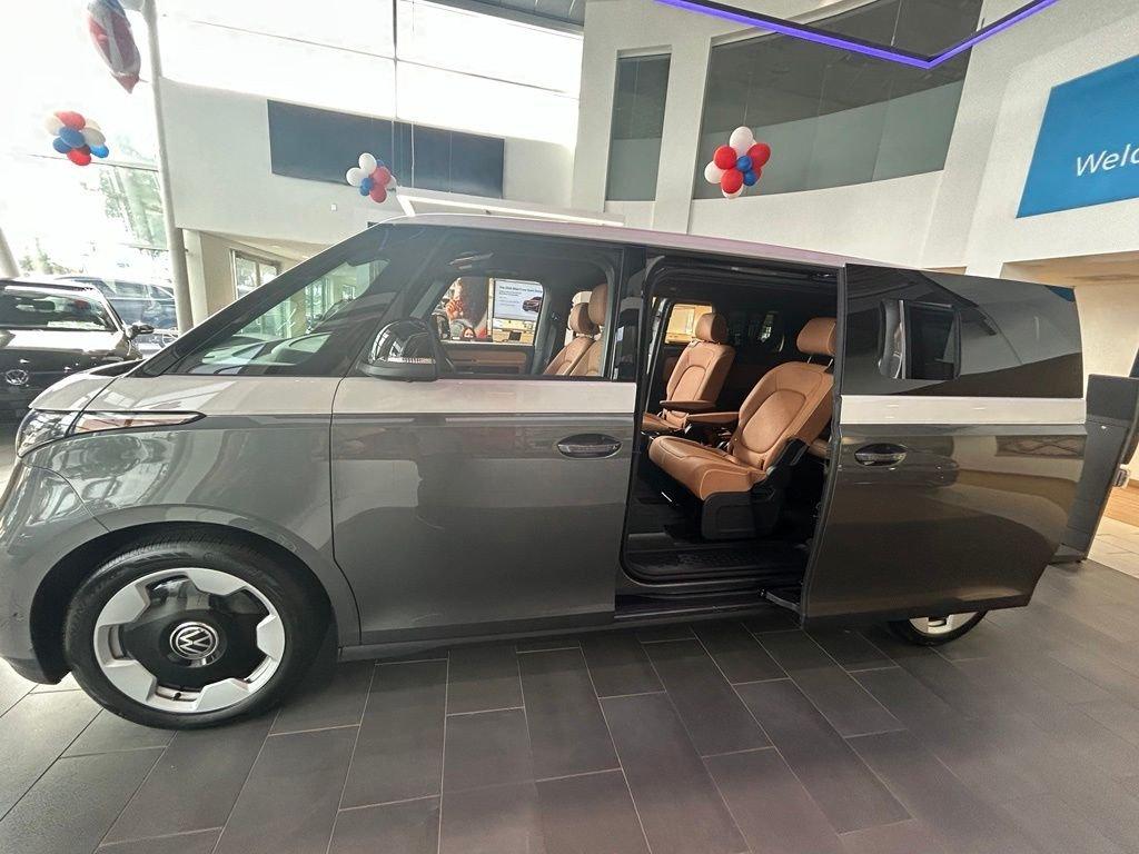 New 2025 Volkswagen ID. Buzz Pro S Plus