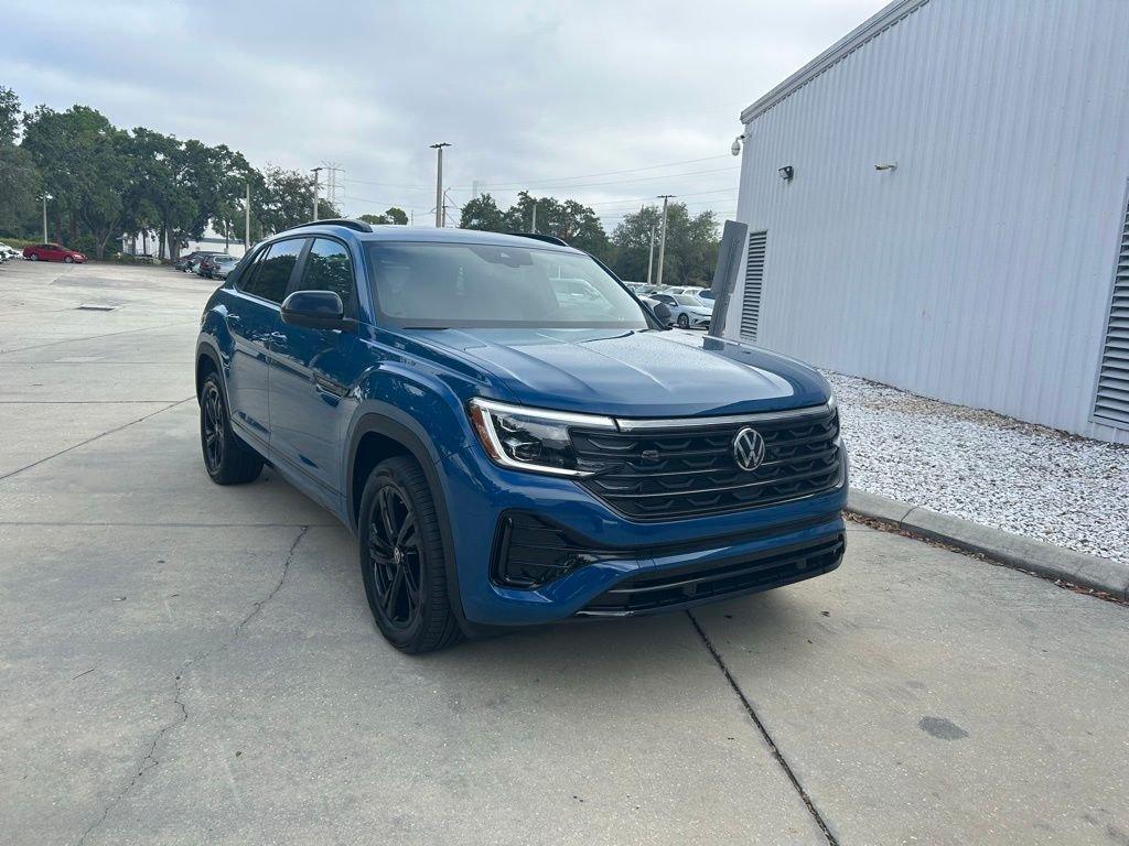 New 2026 Volkswagen Atlas Cross Sport 2.0T SEL R-Line Black