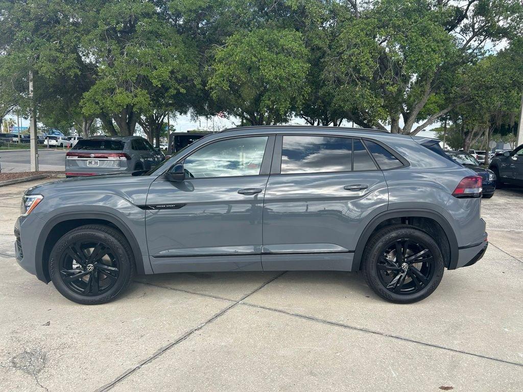 New 2026 Volkswagen Atlas Cross Sport 2.0T SEL R-Line Black