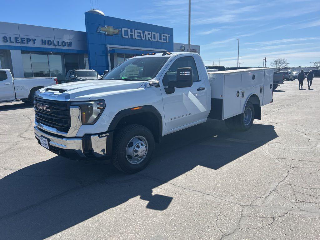New 2026 GMC Sierra 3500 Base