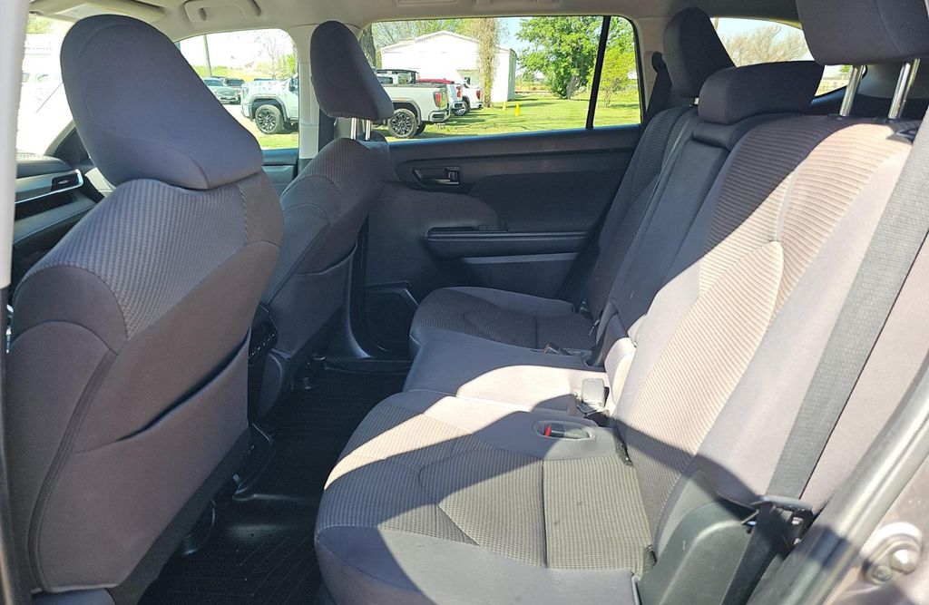 TOYOTA HIGHLANDER - 10