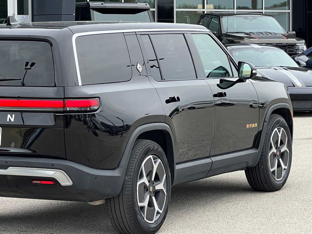 2024 Rivian R1S ADVENTURE QUAD MOTOR LARGE PACK — миниатюра 13