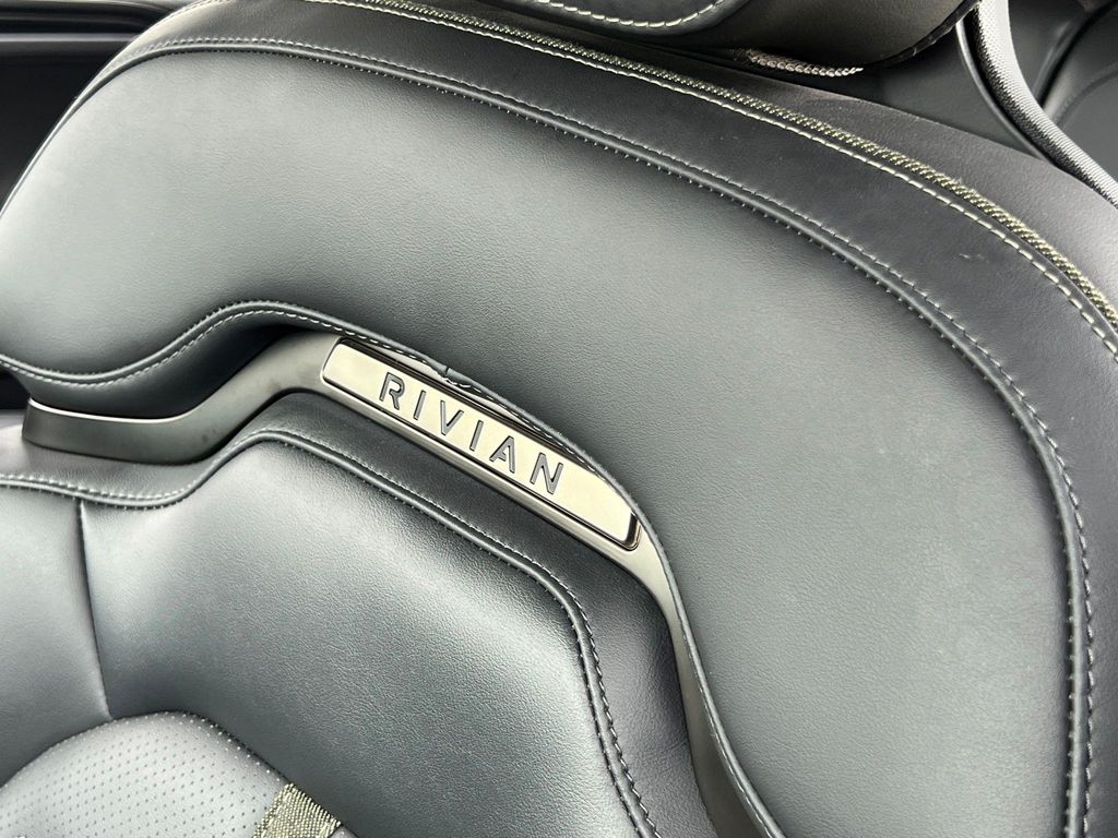 2024 Rivian R1S ADVENTURE QUAD MOTOR LARGE PACK — миниатюра 35