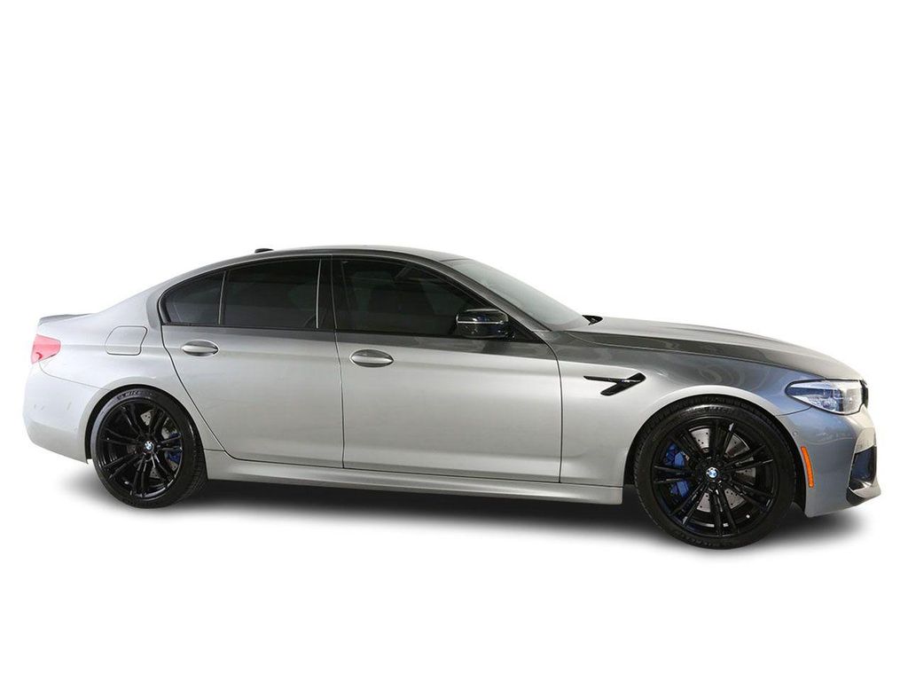 صورة 5 لـ 2020 BMW M5 COMPETITION