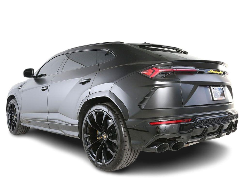 2022 Lamborghini URUS 照片 3