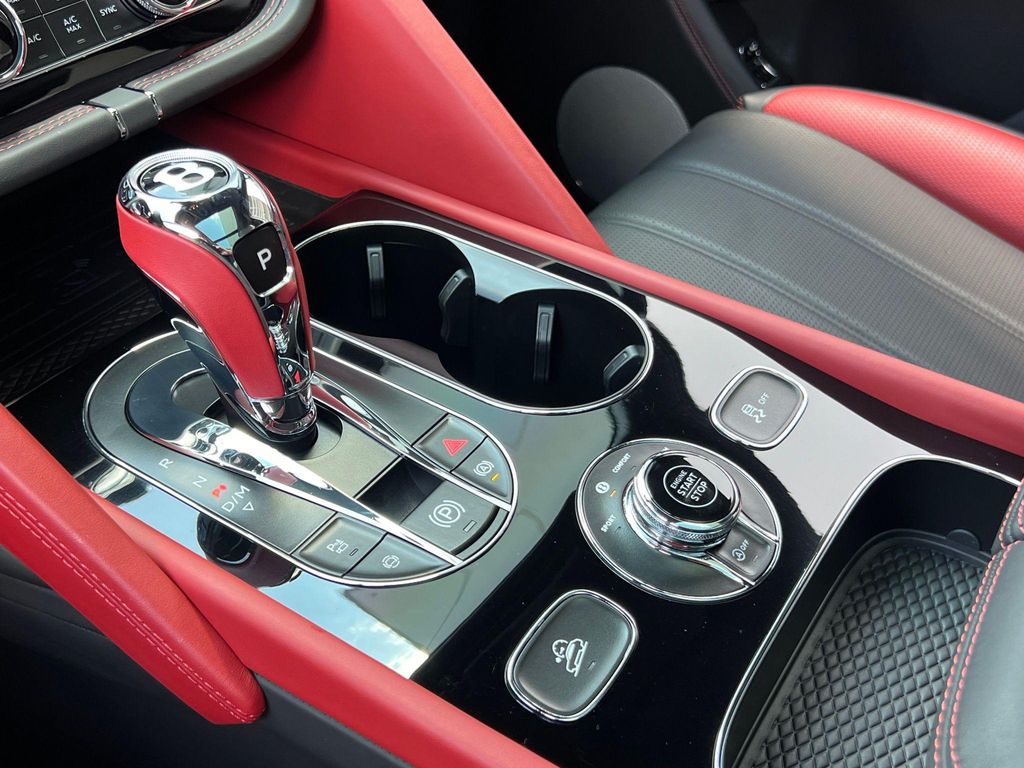 صورة مصغرة 35 لـ 2024 Bentley BENTAYGA S