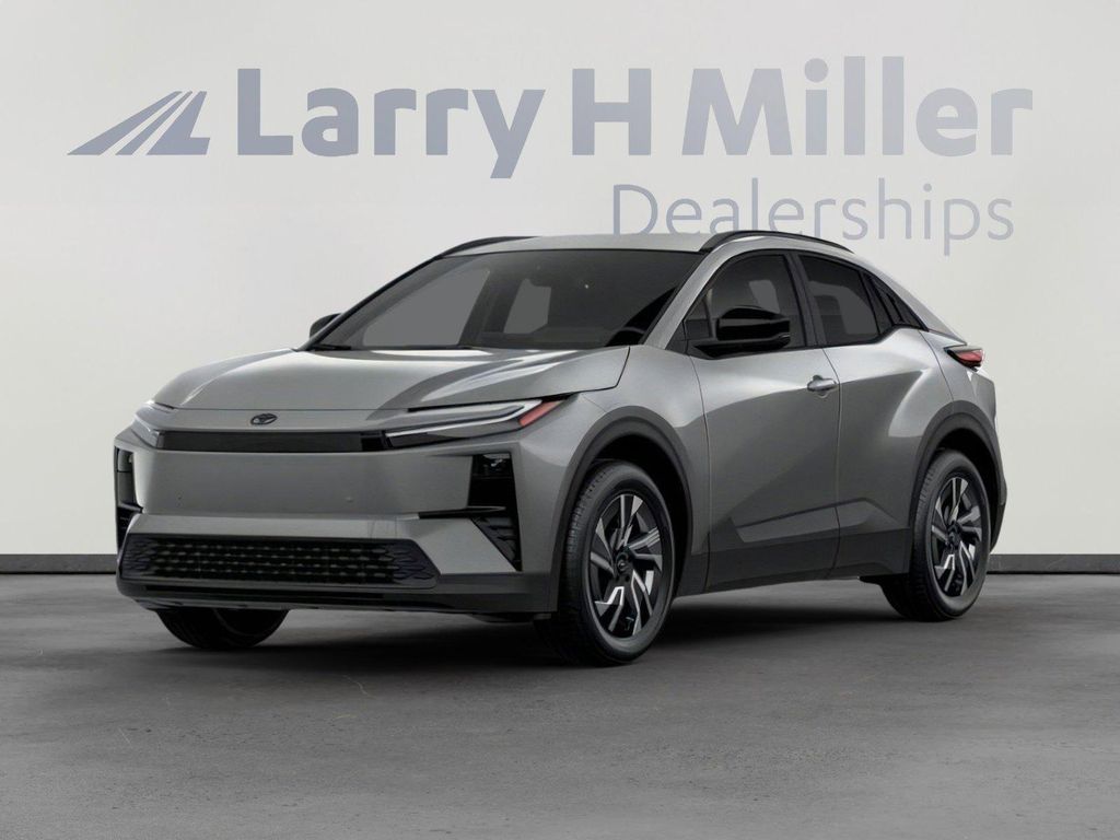 New 2026 Toyota C-HR SE