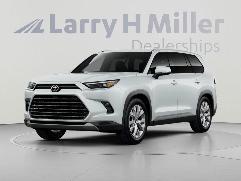 New 2026 Toyota Highlander LE