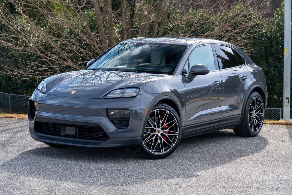 New 2025 Porsche Macan Macan Electric 4