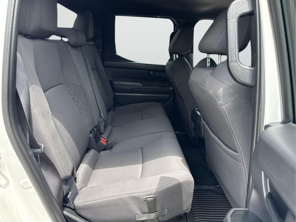 2024 Toyota TACOMA SR5 缩略图 32