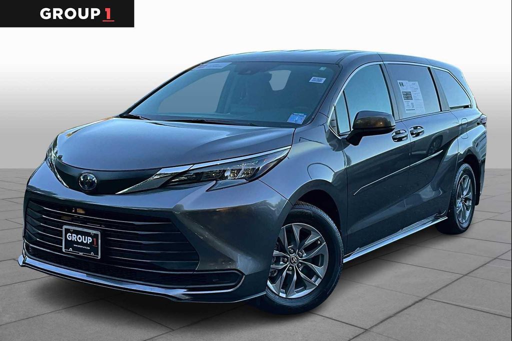 Certified 2024 Toyota Sienna LE