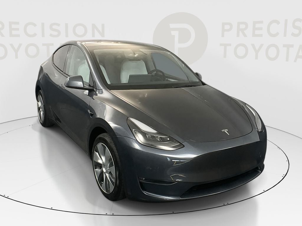TESLA MODEL Y LONG RANGE - 1