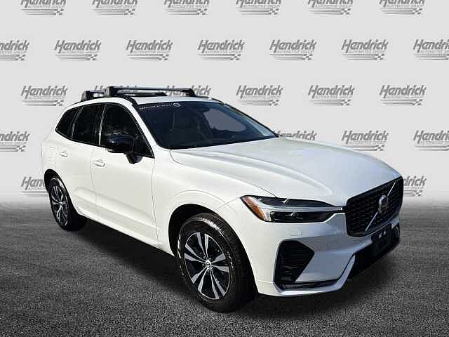 2024 Volvo XC60 CORE DARK THEME — фото 2