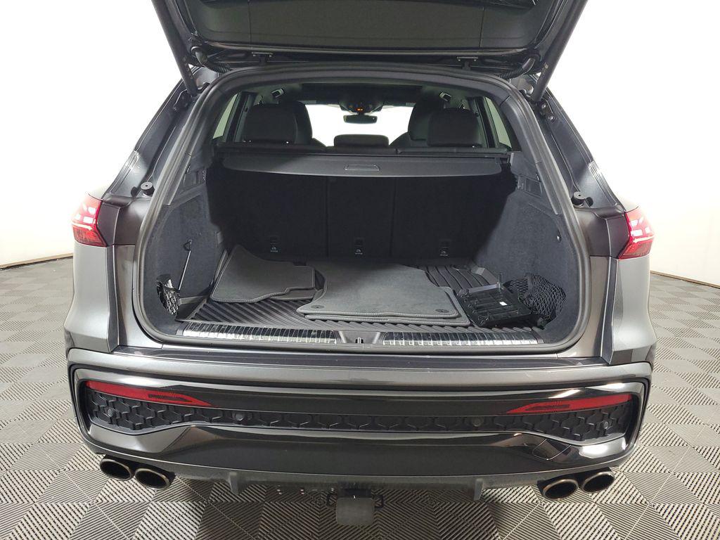 صورة 8 لـ 2025 AUDI SQ5 3.0T PREMIUM PLUS