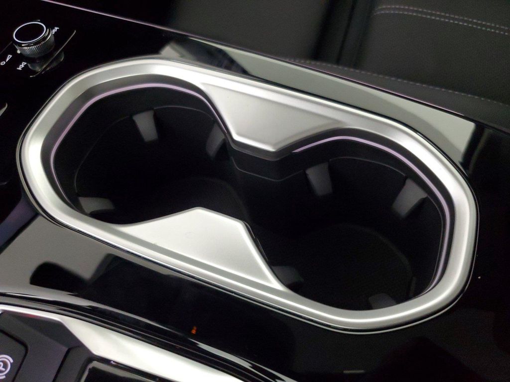 صورة مصغرة 32 لـ 2026 AUDI A6 PREMIUM PLUS QUATTRO S TRONIC