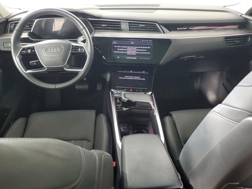 2024 AUDI Q8 E-TRON PRESTIGE photo 12