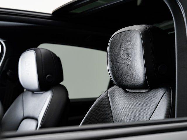 PORSCHE CAYENNE - 10