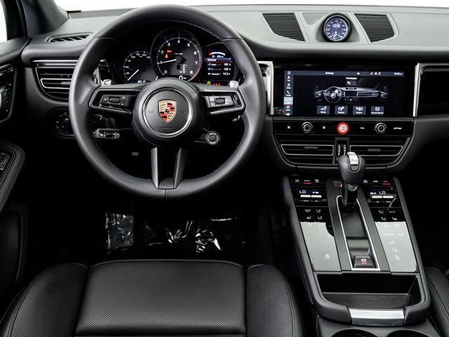 2026 Porsche MACAN — миниатюра 22