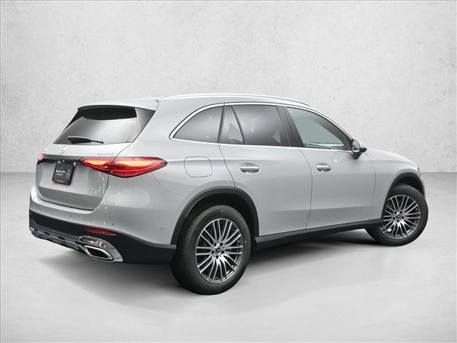 2026 Mercedes-BENZ GLC photo 2