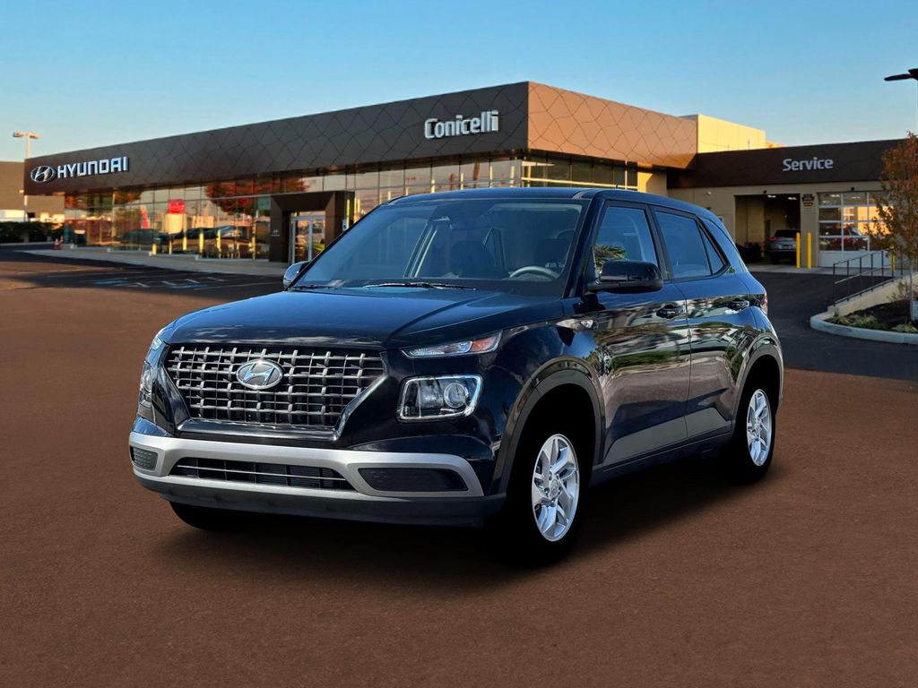 New 2026 Hyundai VENUE SE