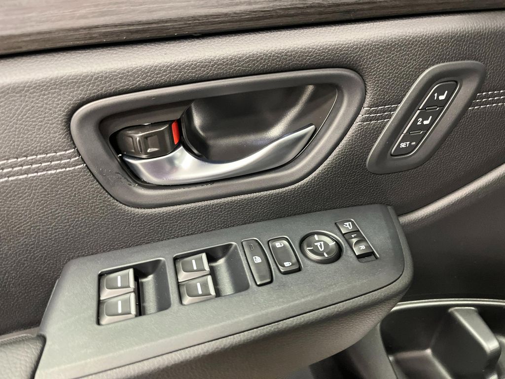 2026 Honda PILOT TOURING 8-PASSENGER thumbnail 12