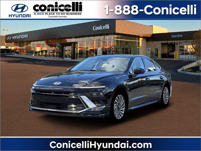 New 2026 Hyundai SONATA Hybrid Limited
