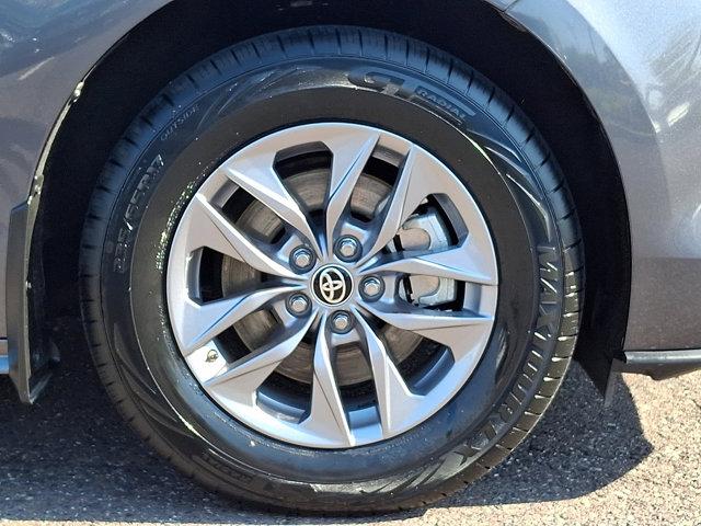 TOYOTA SIENNA - 8
