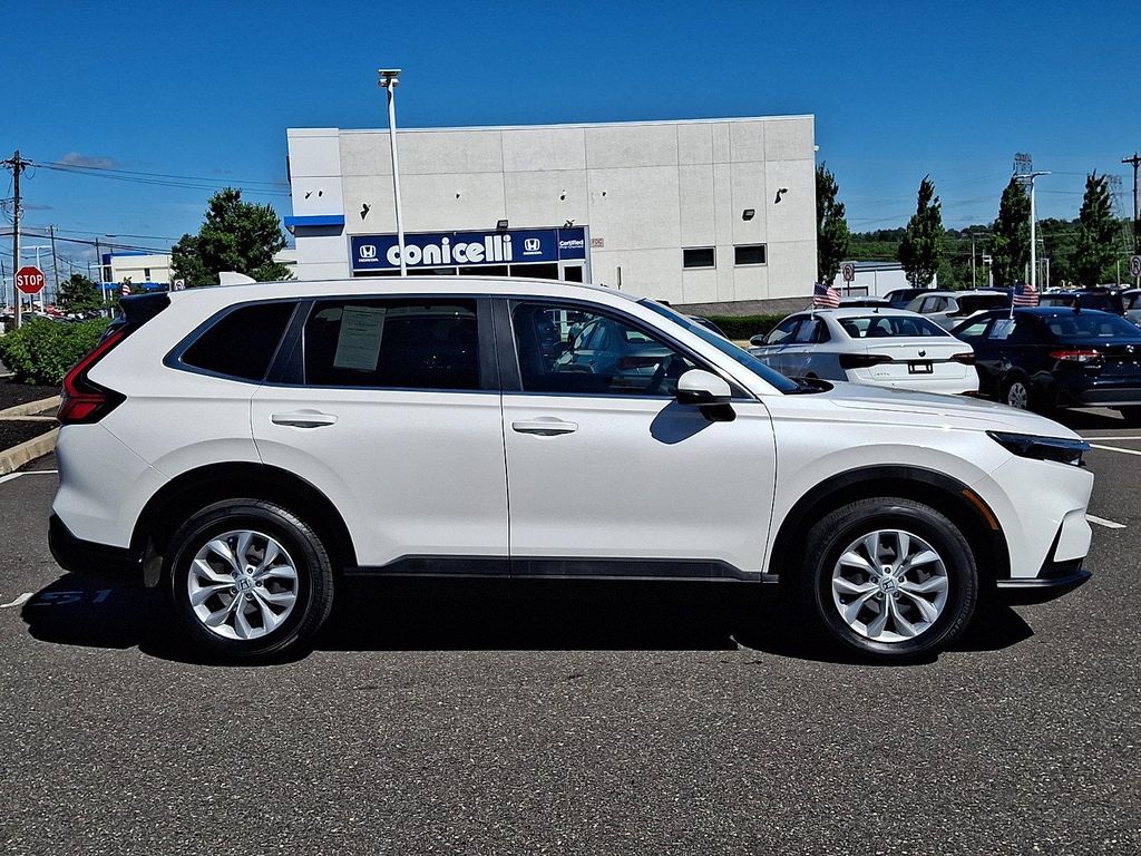 صورة 7 لـ 2025 Honda CR-V LX AWD