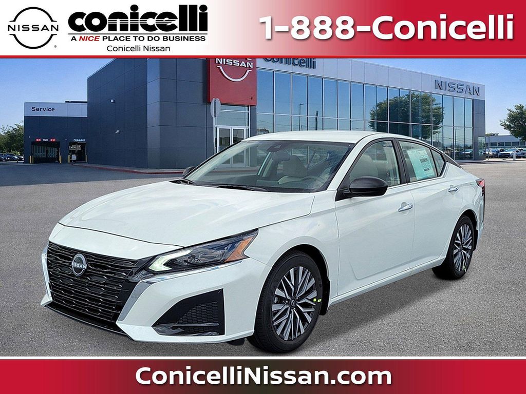 New 2026 Nissan Altima SV FWD