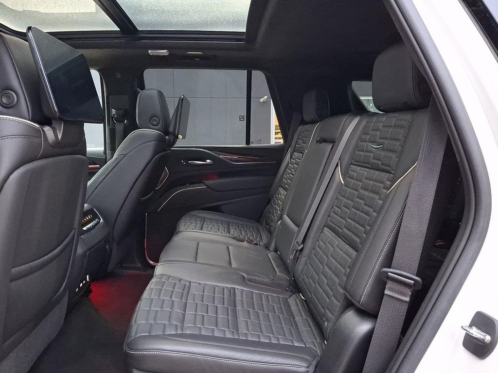 صورة مصغرة 11 لـ 2021 Cadillac ESCALADE SPORT PLATINUM