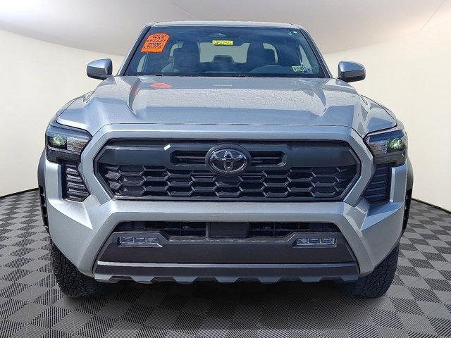 TOYOTA TACOMA - 2