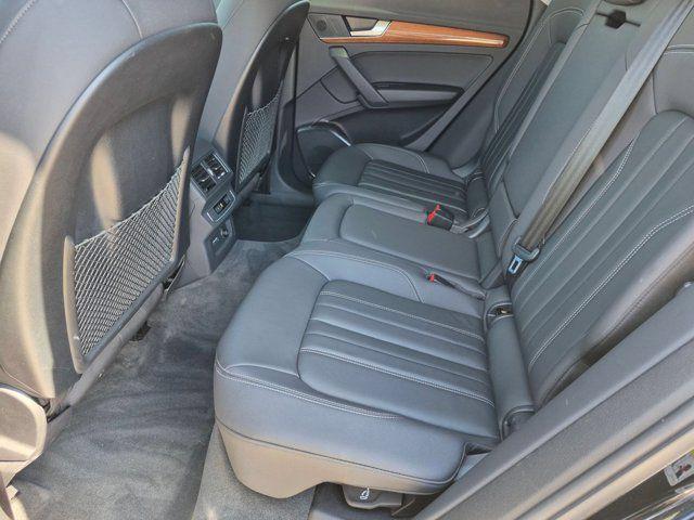 صورة 10 لـ 2023 AUDI Q5 45 S LINE PREMIUM