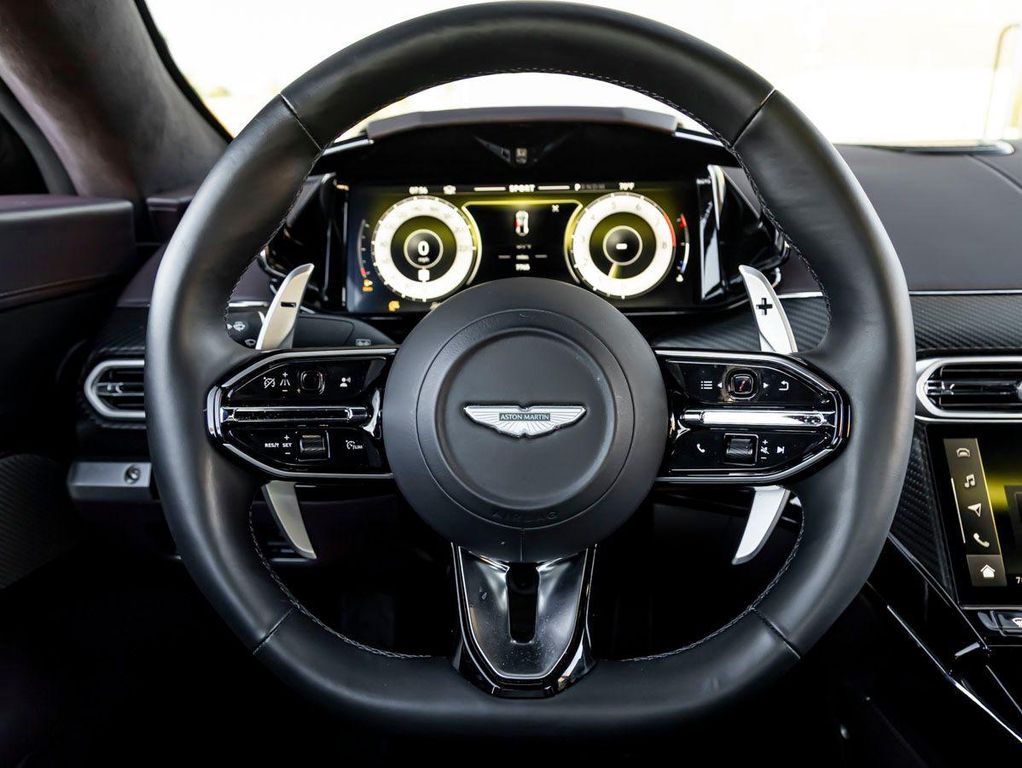 صورة مصغرة 11 لـ 2025 Aston Martin VANTAGE BASE