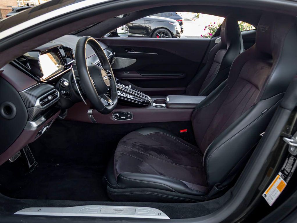 صورة مصغرة 14 لـ 2025 Aston Martin VANTAGE BASE