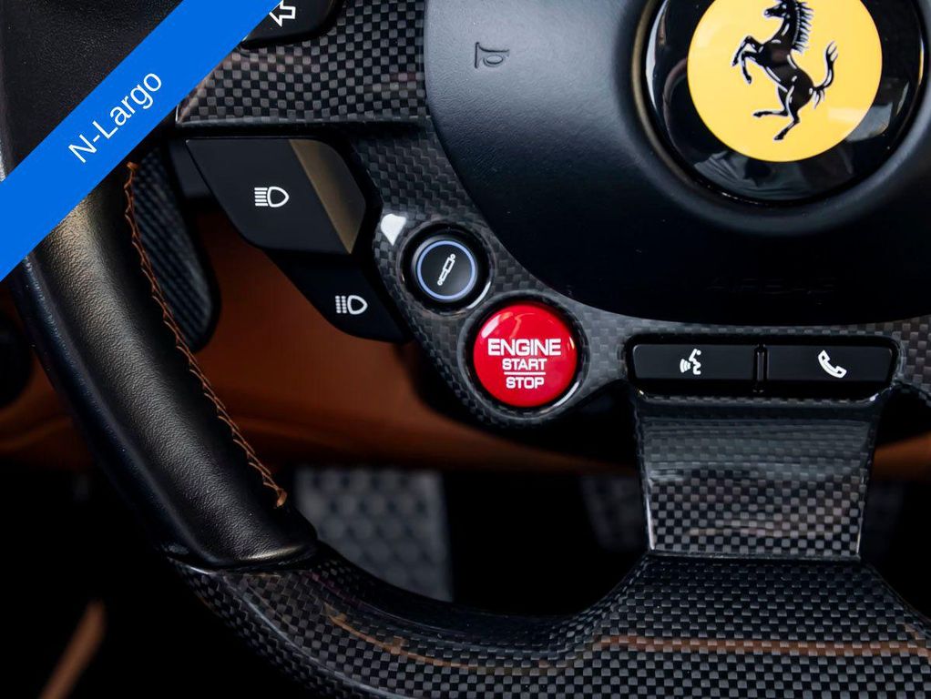 صورة 24 لـ 2020 Ferrari 812 SUPERFAST BASE
