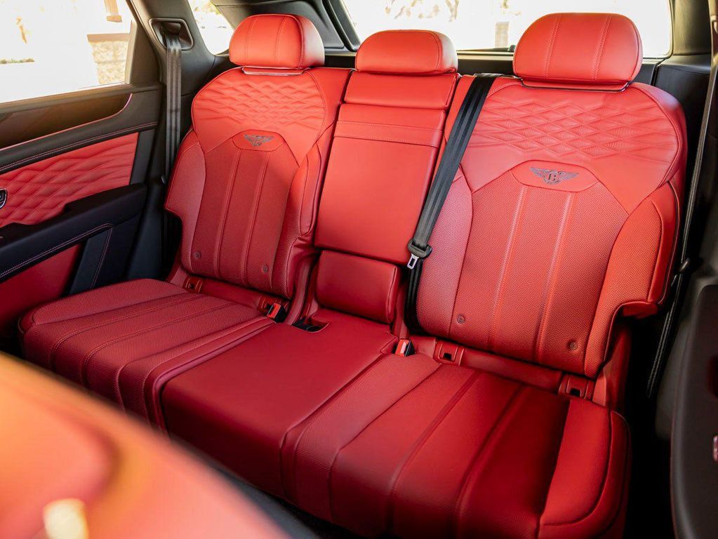 2025 Bentley BENTAYGA AZURE 缩略图 21