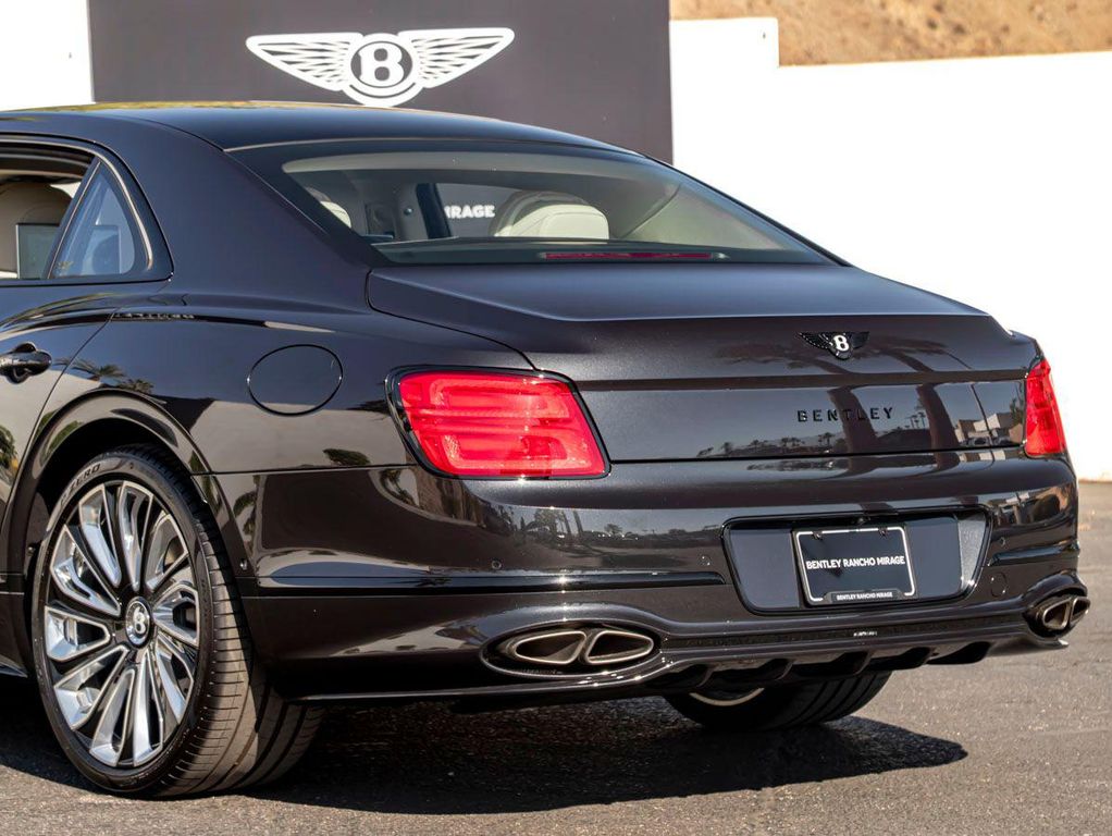 2026 Bentley FLYING SPUR MULLINER 照片 12