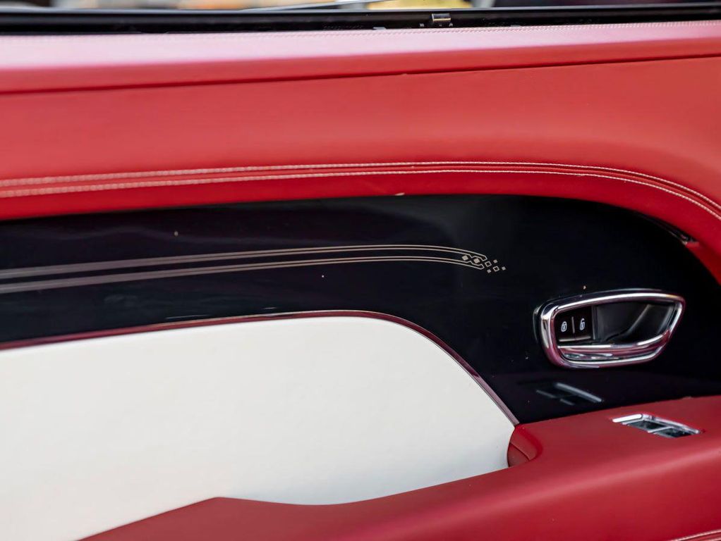 2023 Bentley BENTAYGA — миниатюра 29