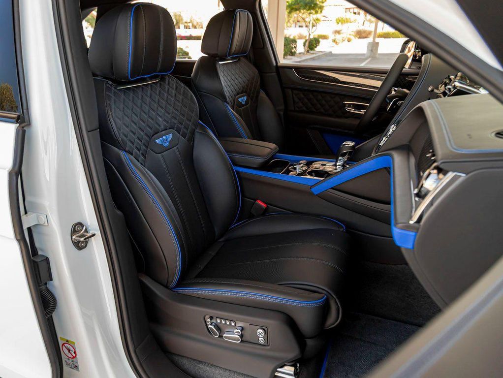 صورة مصغرة 25 لـ 2025 Bentley BENTAYGA S