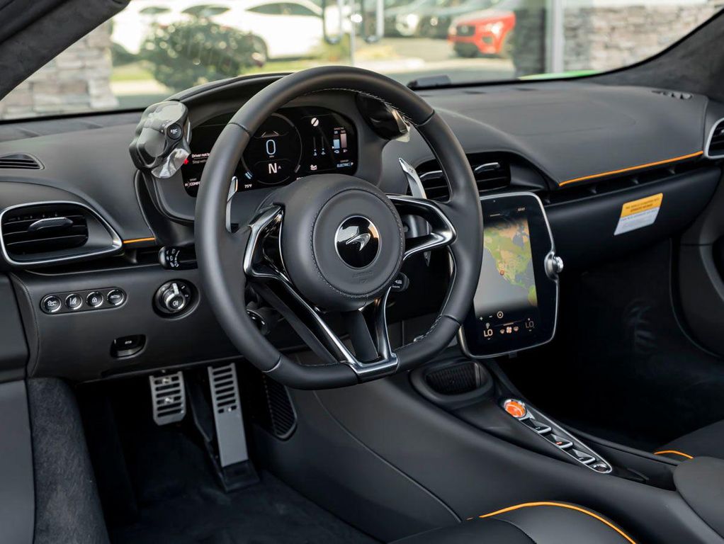 صورة 19 لـ 2026 Mclaren ARTURA SPIDER