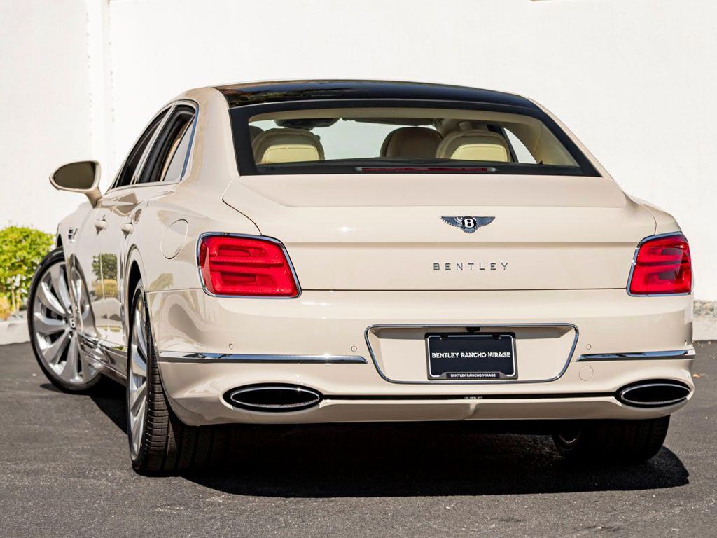 صورة 3 لـ 2026 Bentley FLYING SPUR AZURE