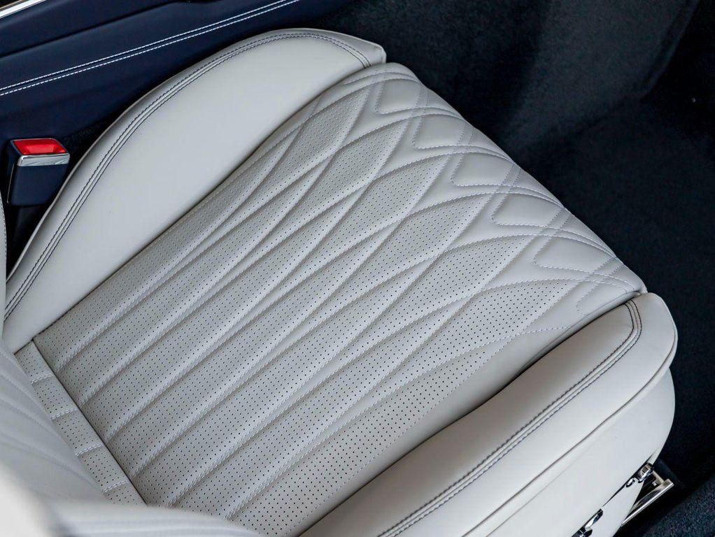 2026 Bentley FLYING SPUR AZURE 缩略图 27