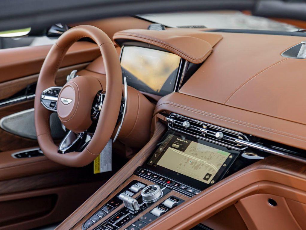2026 Aston Martin DB12 VOLANTE thumbnail 29