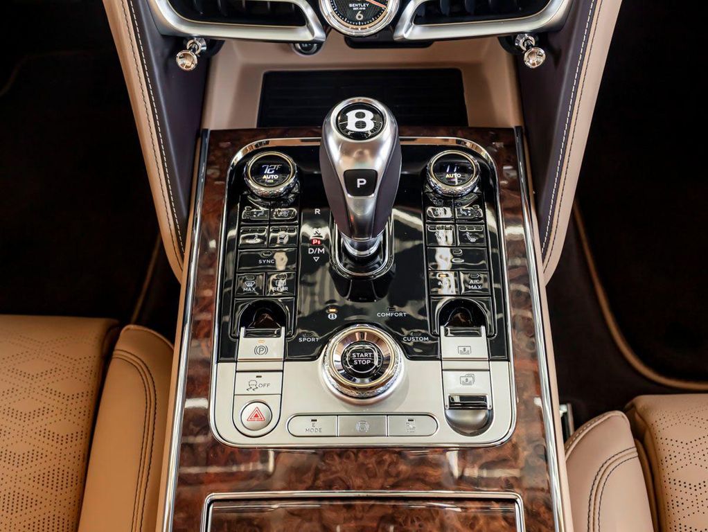 صورة مصغرة 22 لـ 2025 Bentley FLYING SPUR SPEED