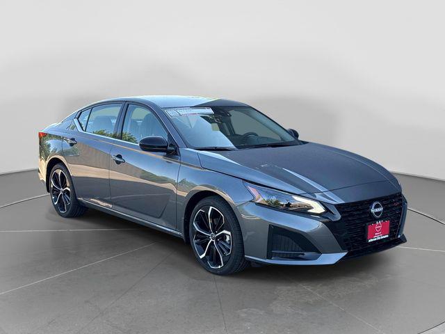 New 2026 Nissan Altima SR FWD