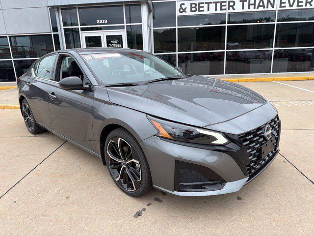 New 2026 Nissan Altima SR FWD