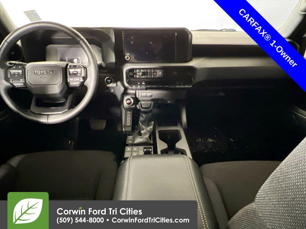 TOYOTA LAND CRUISER - 7