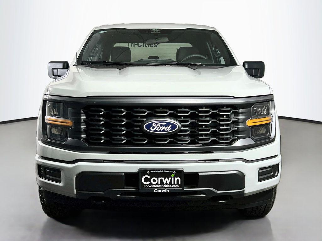 صورة 4 لـ 2026 FORD F-150 STX
