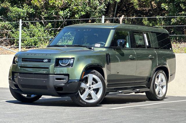 New 2026 Land Rover Defender P400 X-Dynamic SE