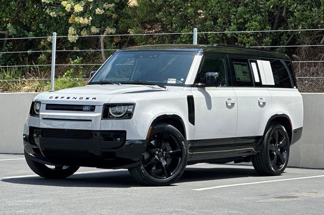 New 2026 Land Rover Defender P400 X-Dynamic SE